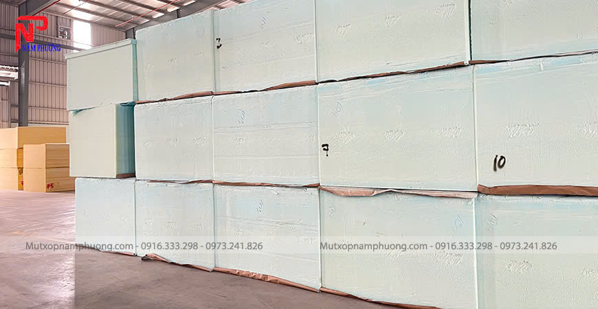 Ứng dụng mút PU Foam làm đệm nhảy mà bạn nên biết