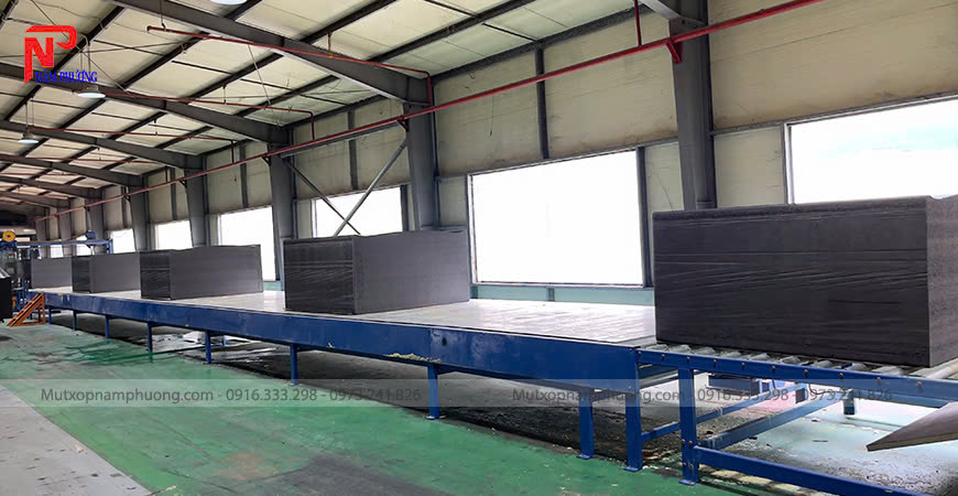 Lựa chọn mút PU Foam cho Sofa da bò